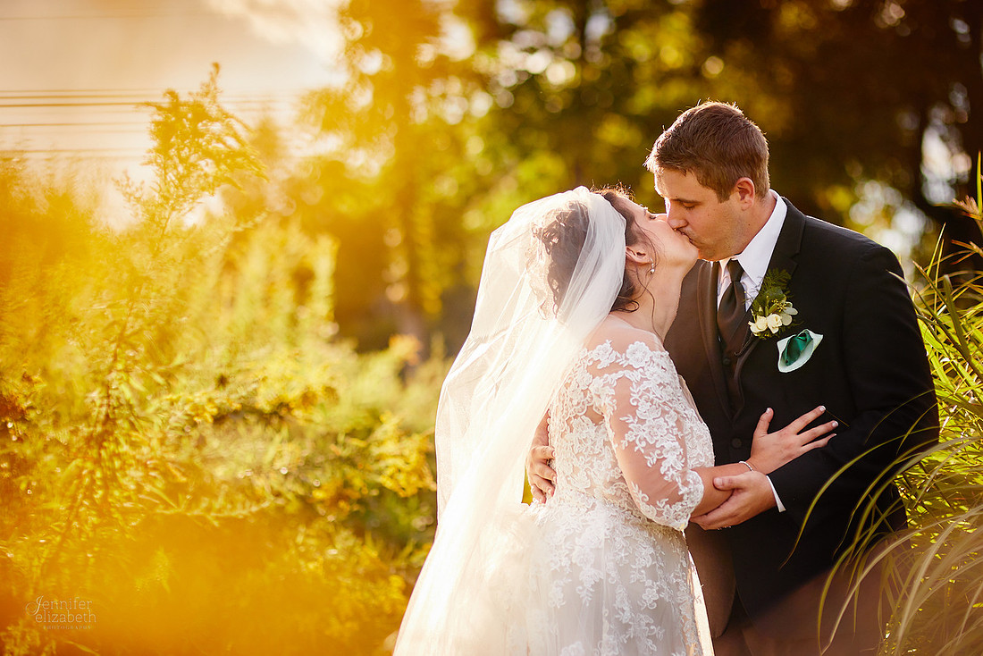 Jamie & Joe: Wedding at Squaw-Creek Avalon Golf and Country Club