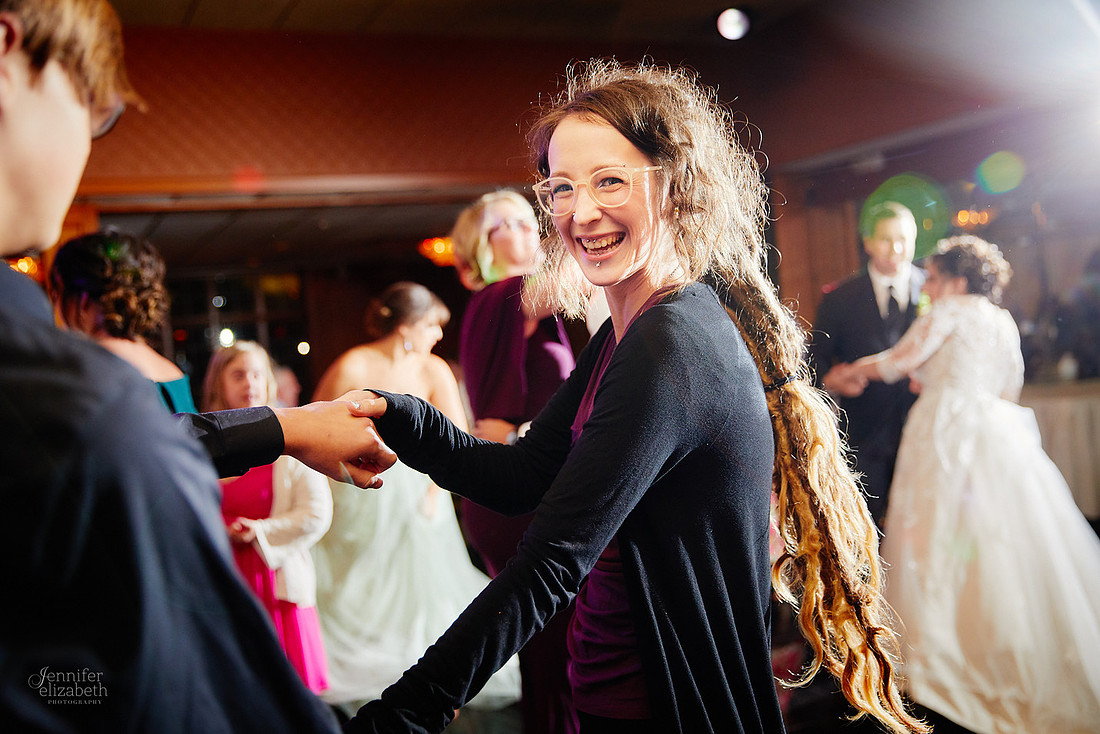 Jamie & Joe: Wedding at Squaw-Creek Avalon Golf and Country Club