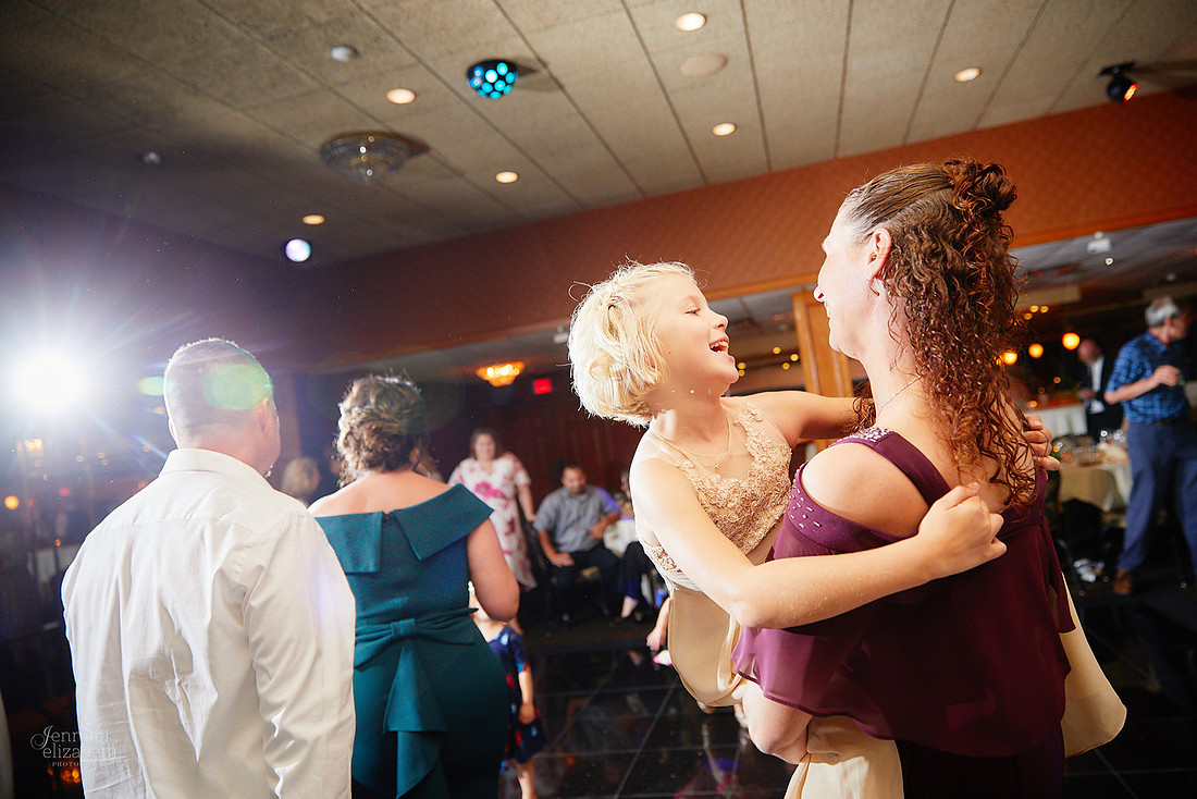 Jamie & Joe: Wedding at Squaw-Creek Avalon Golf and Country Club