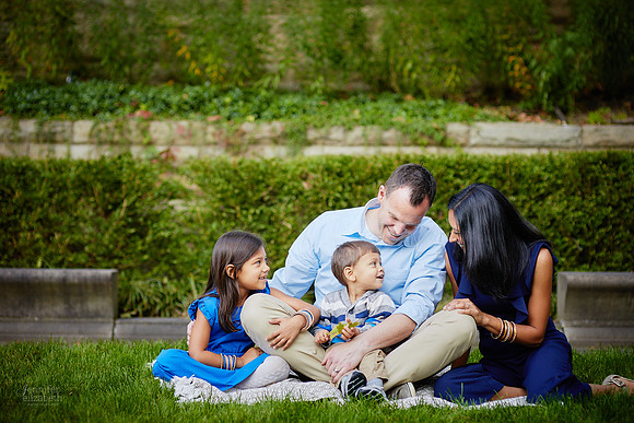 The G Family: Portrait Session at the Irish Cultural Garden