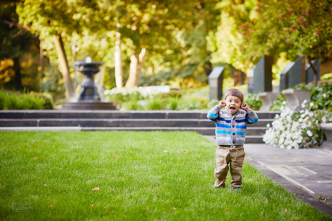 The G Family: Portrait Session at the Irish Cultural Garden