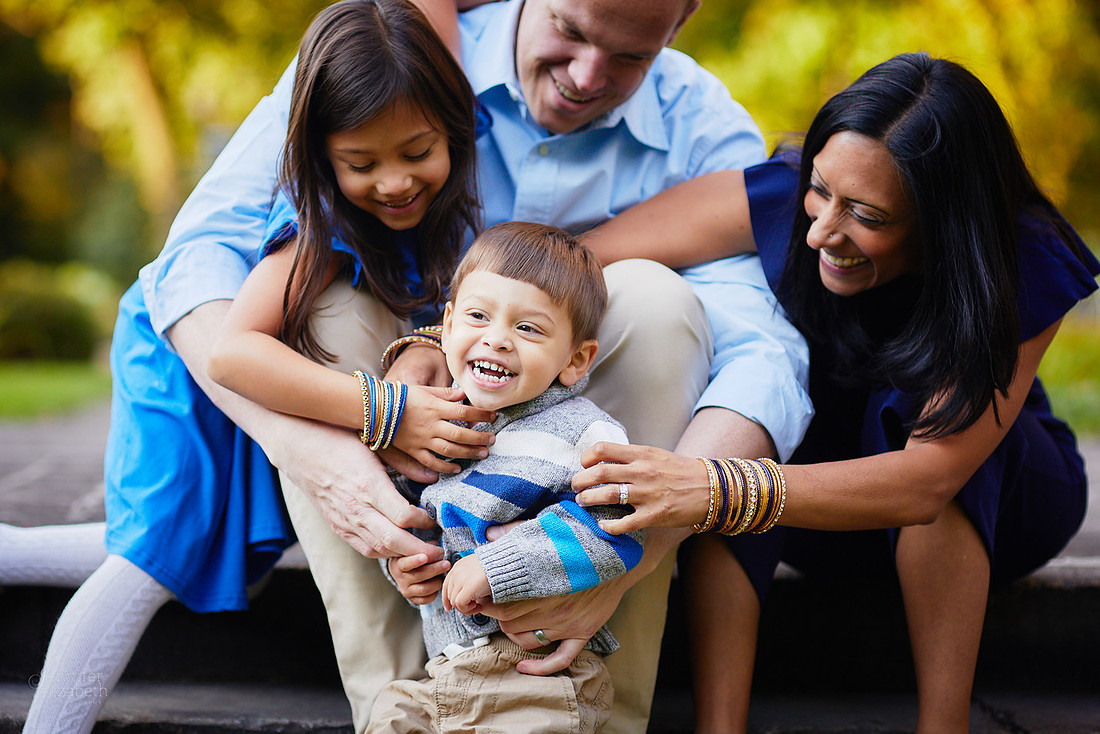 The G Family: Portrait Session at the Irish Cultural Garden