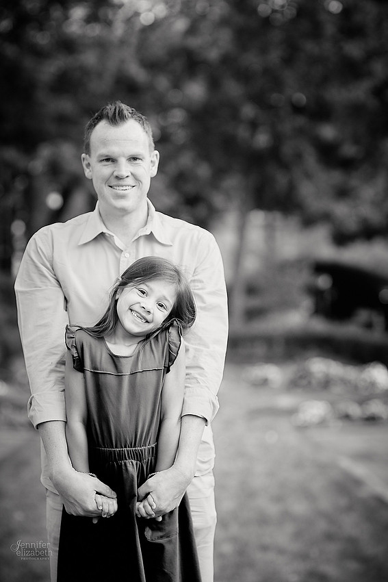 The G Family: Portrait Session at the Irish Cultural Garden