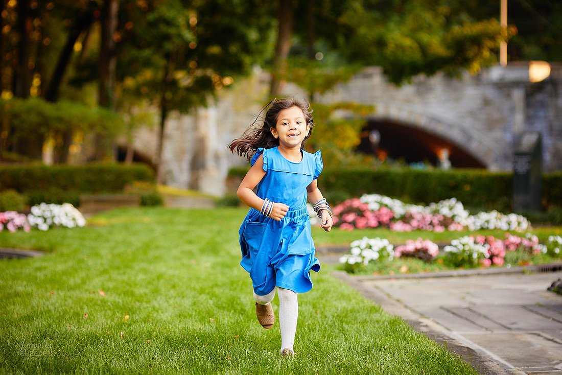 The G Family: Portrait Session at the Irish Cultural Garden