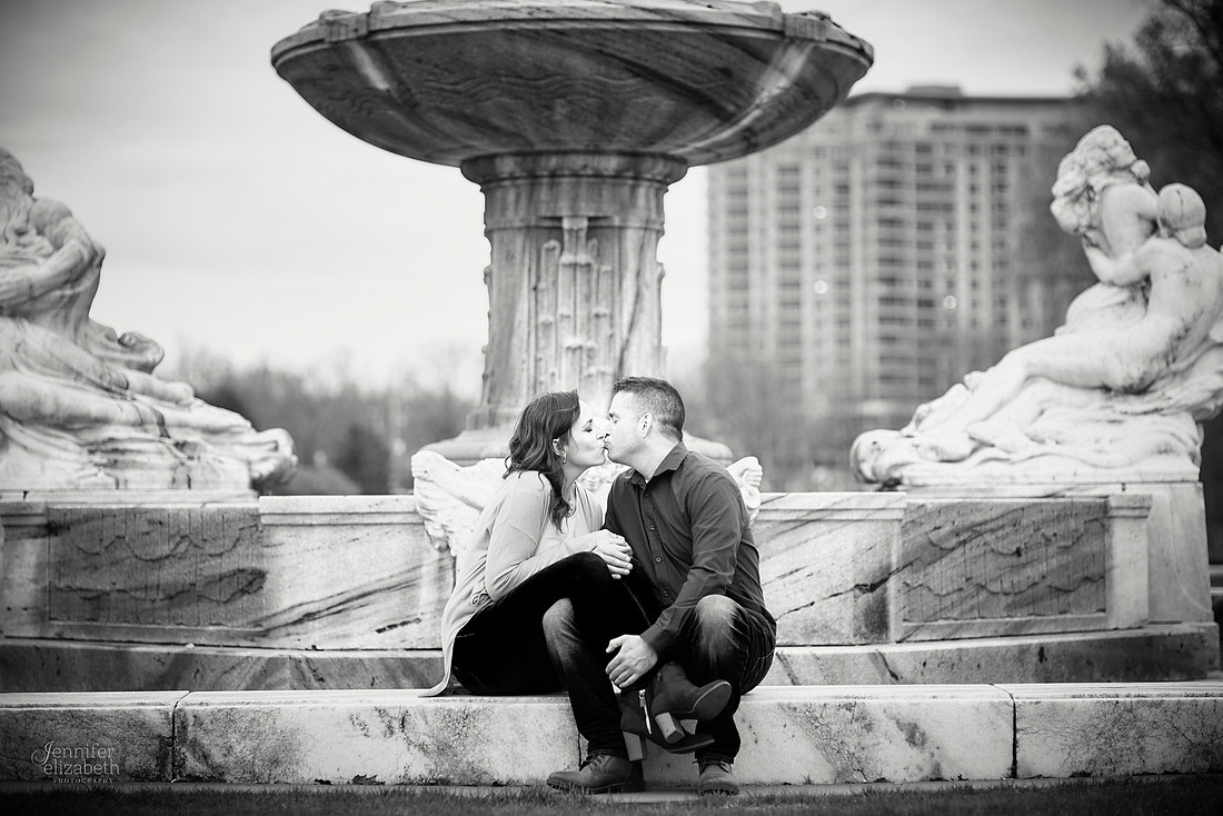 Tara & Pat: Engagement Session at the Cleveland Museum of Art and Wade Oval