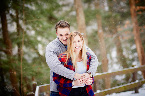 Emily & Brett: Winter Engagement in Brecksville Reservation