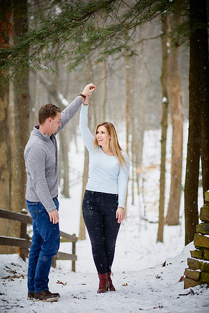 Emily & Brett: Winter Engagement in Brecksville Reservation