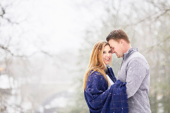 Emily & Brett: Winter Engagement in Brecksville Reservation