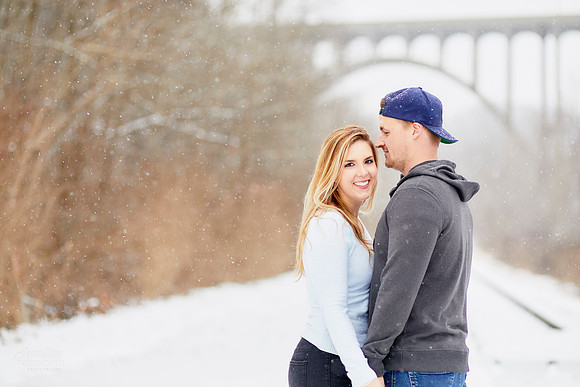 Emily & Brett: Winter Engagement in Brecksville Reservation