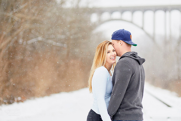 Emily & Brett: Winter Engagement in Brecksville Reservation