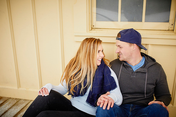 Emily & Brett: Winter Engagement in Brecksville Reservation