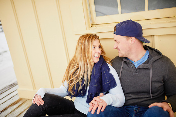 Emily & Brett: Winter Engagement in Brecksville Reservation