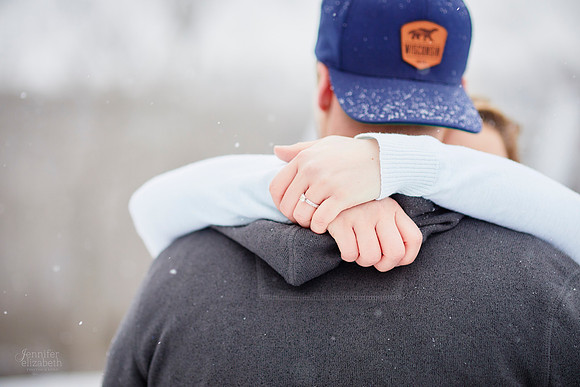 Emily & Brett: Winter Engagement in Brecksville Reservation
