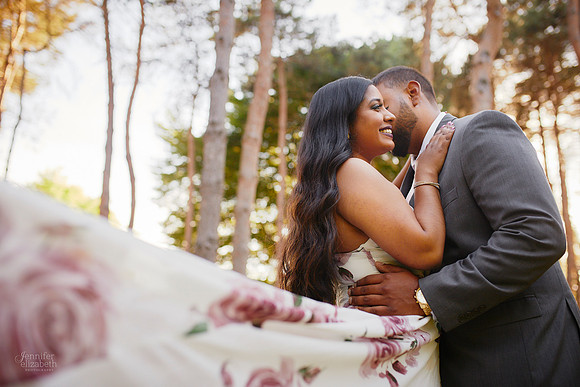 Stephanie & Vick: Engagement at Schoepfle Gardens