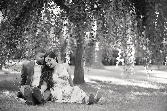 Stephanie & Vick: Engagement at Schoepfle Gardens