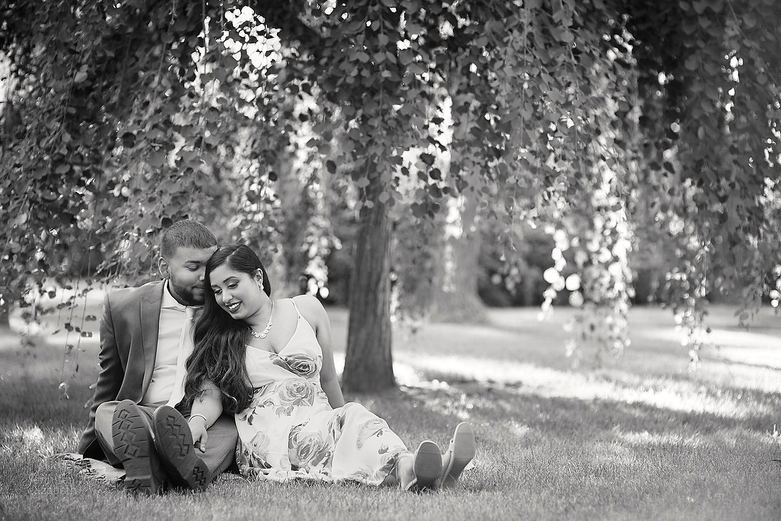 Stephanie & Vick: Engagement at Schoepfle Gardens