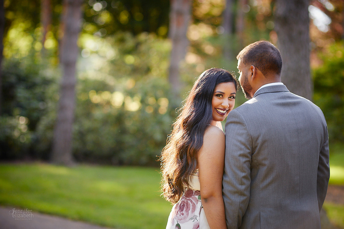 Stephanie & Vick: Engagement at Schoepfle Gardens