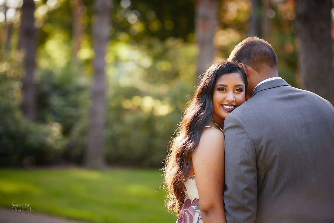 Stephanie & Vick: Engagement at Schoepfle Gardens