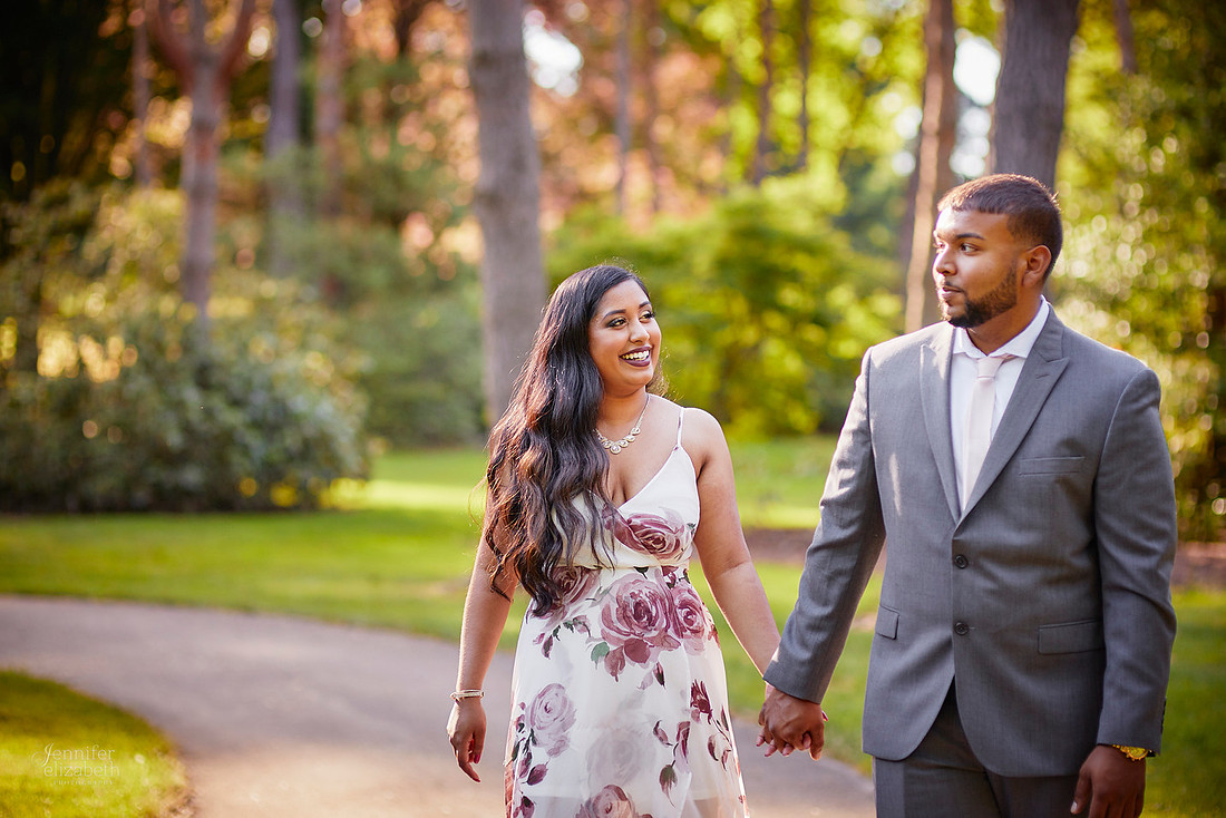Stephanie & Vick: Engagement at Schoepfle Gardens