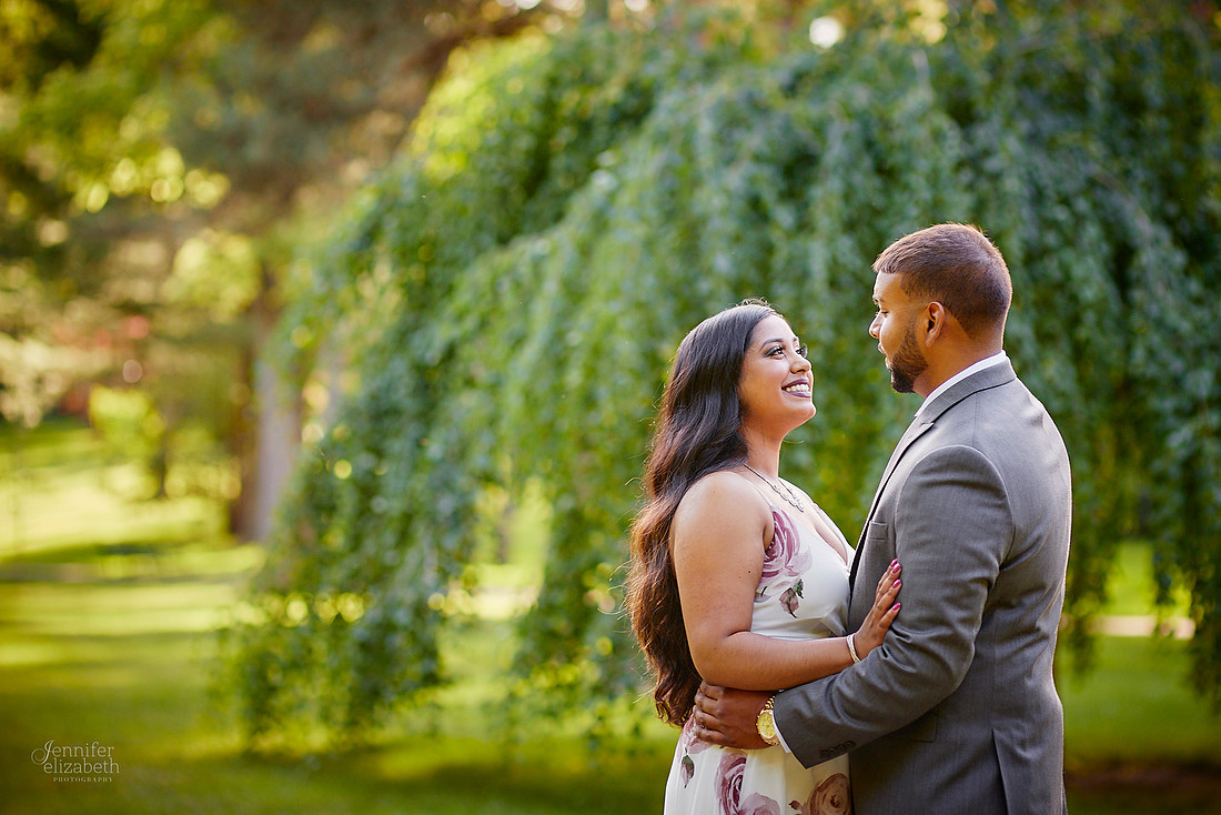 Stephanie & Vick: Engagement at Schoepfle Gardens