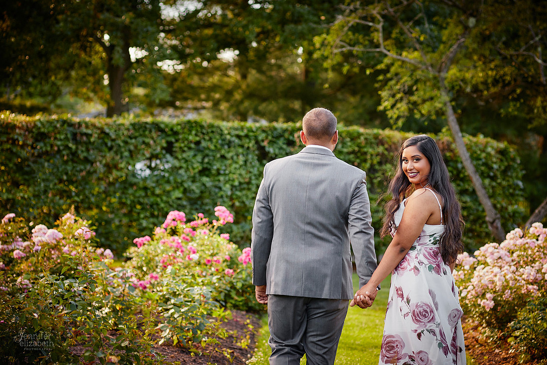 Stephanie & Vick: Engagement at Schoepfle Gardens