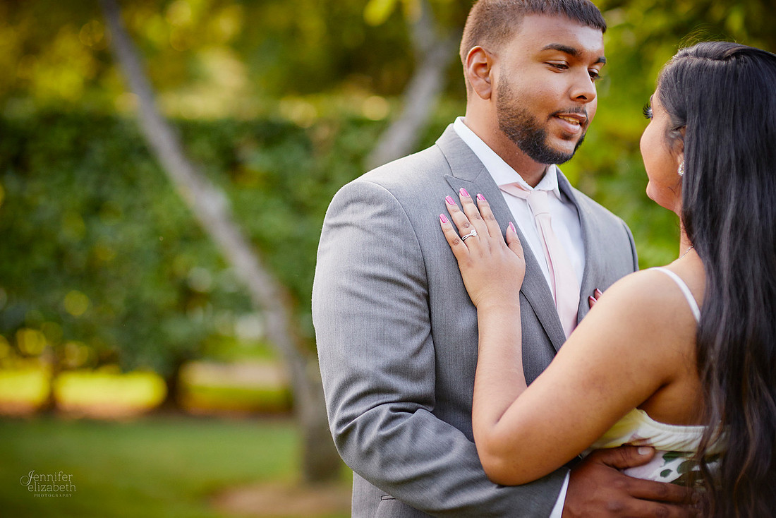 Stephanie & Vick: Engagement at Schoepfle Gardens