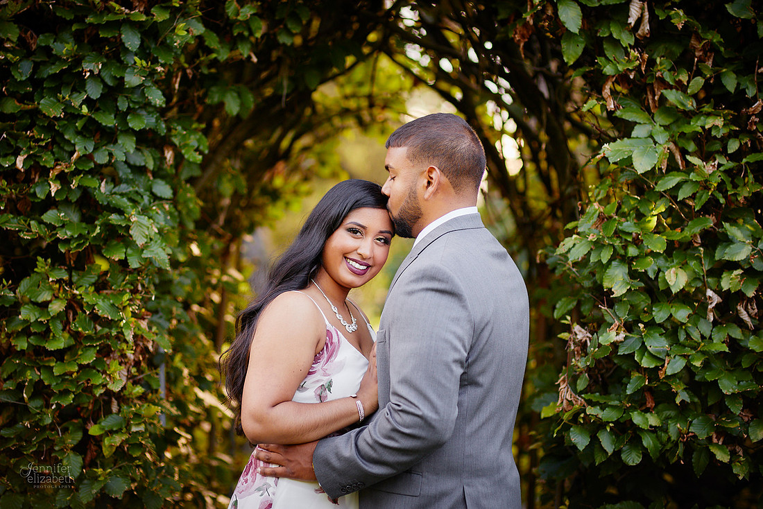 Stephanie & Vick: Engagement at Schoepfle Gardens