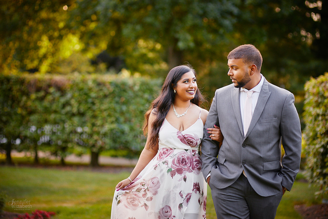 Stephanie & Vick: Engagement at Schoepfle Gardens