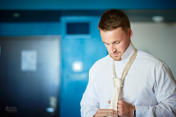 Emily & Brett: Great Lakes Science Center Wedding in Cleveland