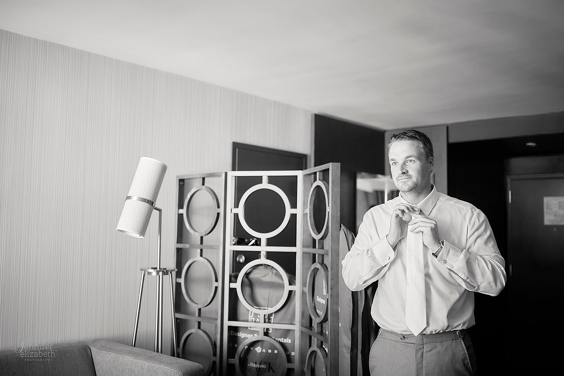 Emily & Brett: Great Lakes Science Center Wedding in Cleveland