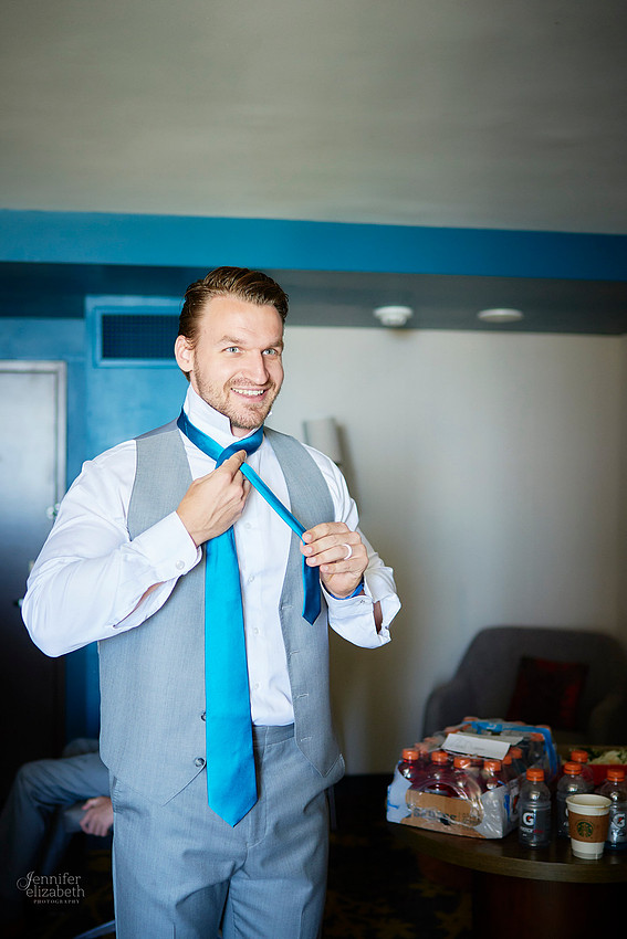Emily & Brett: Great Lakes Science Center Wedding in Cleveland