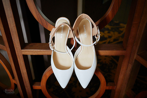 Emily & Brett: Great Lakes Science Center Wedding in Cleveland