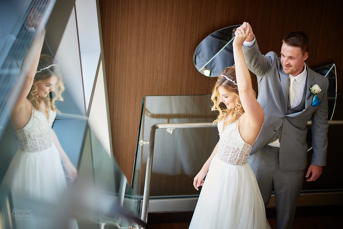 Emily & Brett: Great Lakes Science Center Wedding in Cleveland