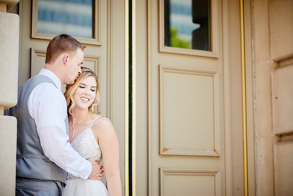 Emily & Brett: Great Lakes Science Center Wedding in Cleveland