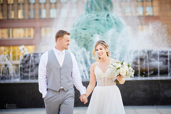 Emily & Brett: Great Lakes Science Center Wedding in Cleveland
