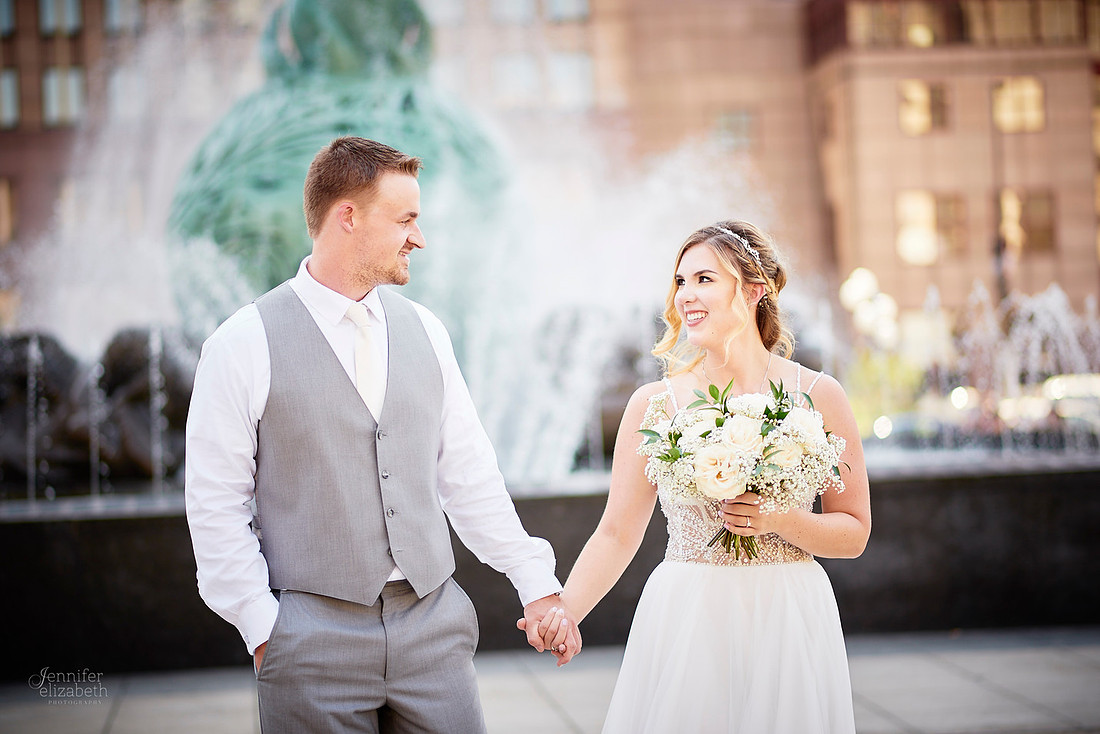 Emily & Brett: Great Lakes Science Center Wedding in Cleveland