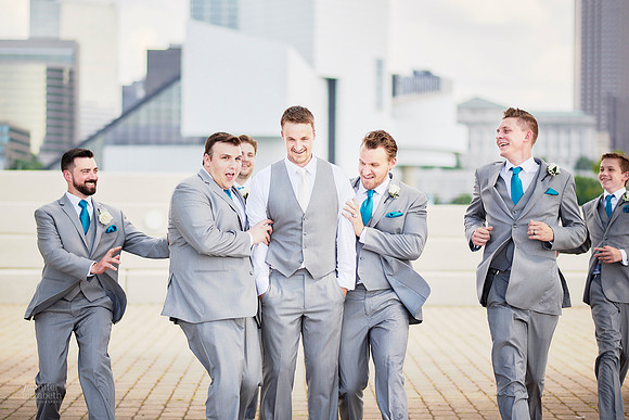 Emily & Brett: Great Lakes Science Center Wedding in Cleveland