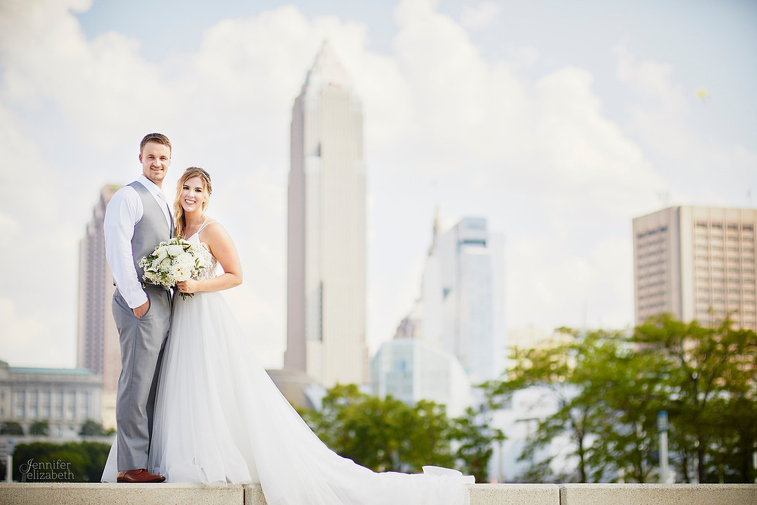 Emily & Brett: Great Lakes Science Center Wedding in Cleveland