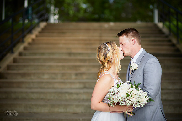 Emily & Brett: Great Lakes Science Center Wedding in Cleveland