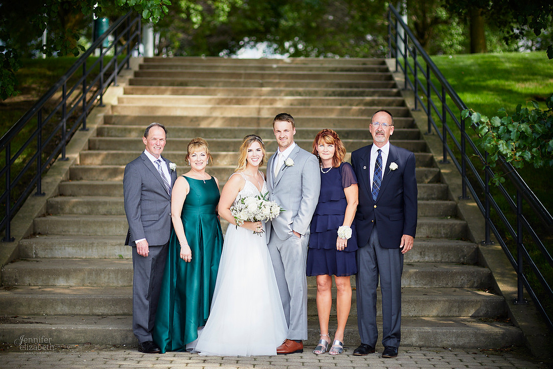 Emily & Brett: Great Lakes Science Center Wedding in Cleveland