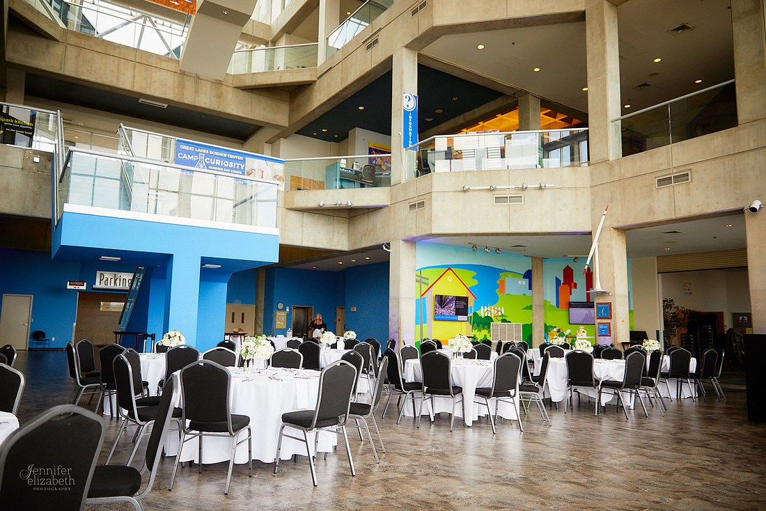 Emily & Brett: Great Lakes Science Center Wedding in Cleveland