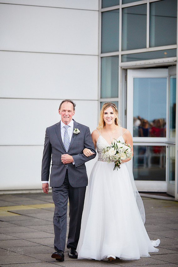 Emily & Brett: Great Lakes Science Center Wedding in Cleveland