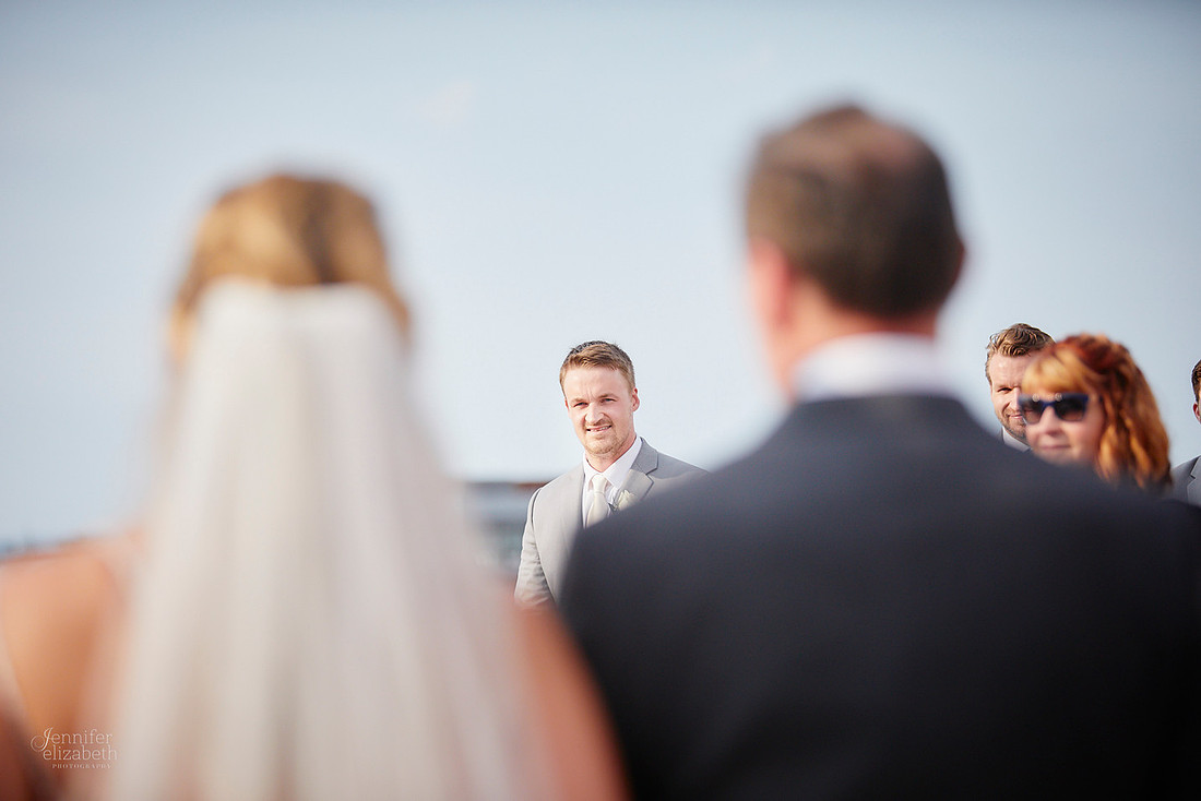 Emily & Brett: Great Lakes Science Center Wedding in Cleveland