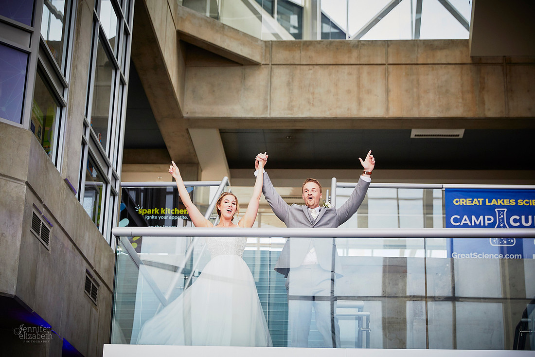 Emily & Brett: Great Lakes Science Center Wedding in Cleveland