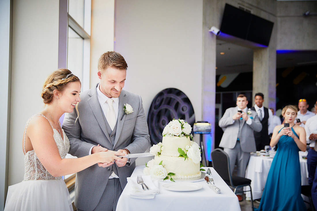 Emily & Brett: Great Lakes Science Center Wedding in Cleveland