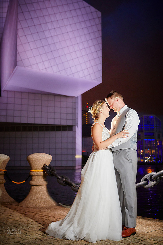 Emily & Brett: Great Lakes Science Center Wedding in Cleveland