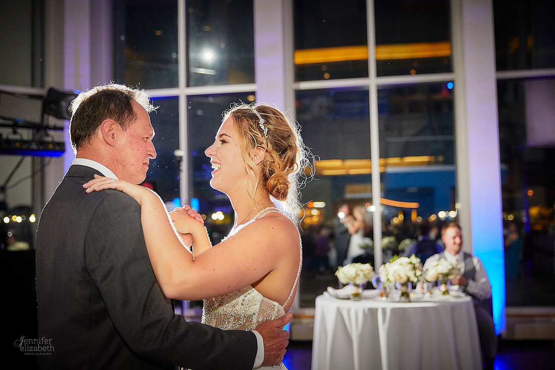 Emily & Brett: Great Lakes Science Center Wedding in Cleveland