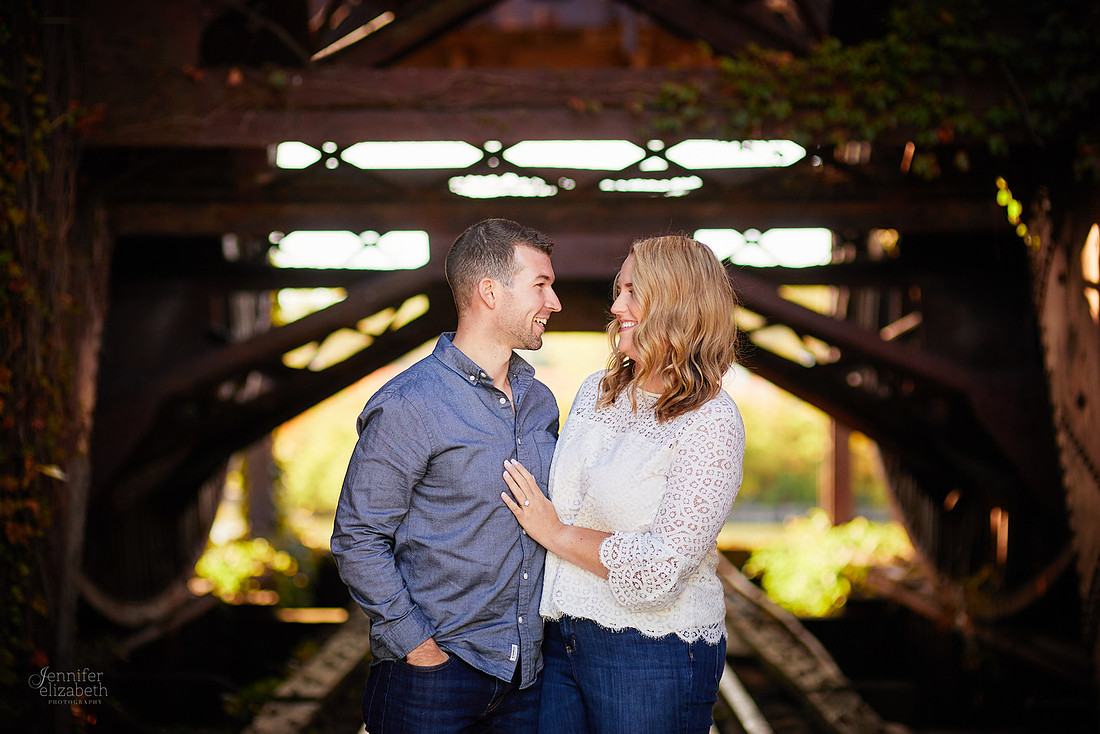 Jordyn & Joe: Engagement Session in The Flats and Cultural Gardens