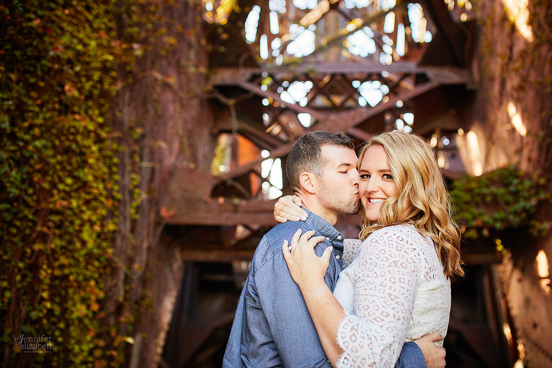 Jordyn & Joe: Engagement Session in The Flats and Cultural Gardens
