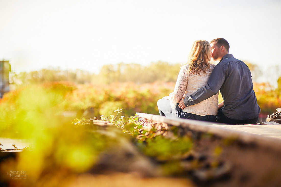 Jordyn & Joe: Engagement Session in The Flats and Cultural Gardens